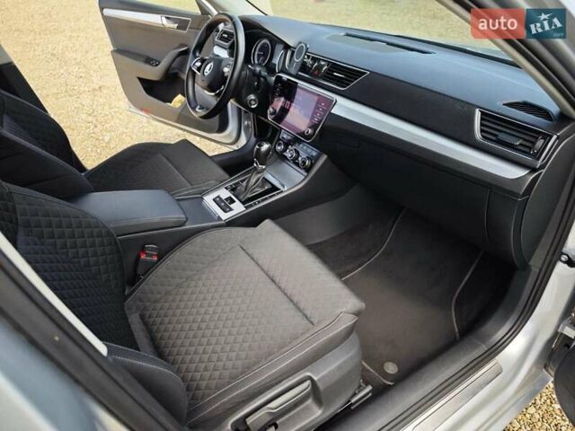 Серый Шкода Суперб, объемом двигателя 2.01 л и пробегом 173 тыс. км за 19999 $, фото 24 на Automoto.ua