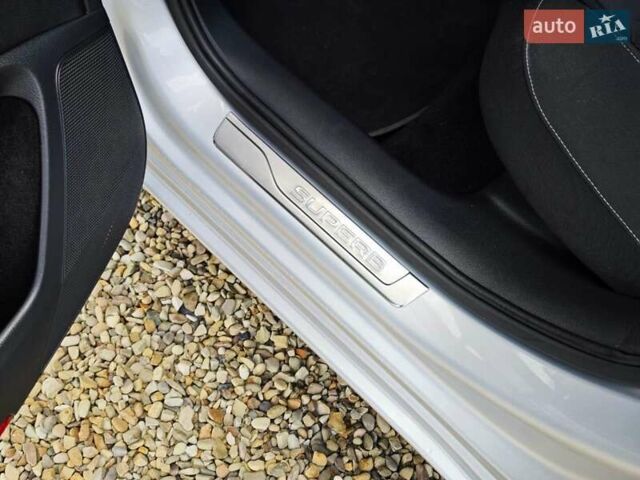 Серый Шкода Суперб, объемом двигателя 2.01 л и пробегом 173 тыс. км за 19999 $, фото 55 на Automoto.ua