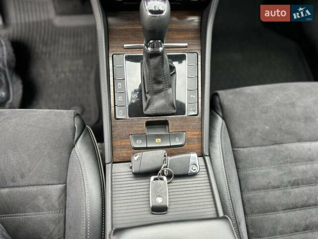 Серый Шкода Суперб, объемом двигателя 2 л и пробегом 182 тыс. км за 23999 $, фото 25 на Automoto.ua