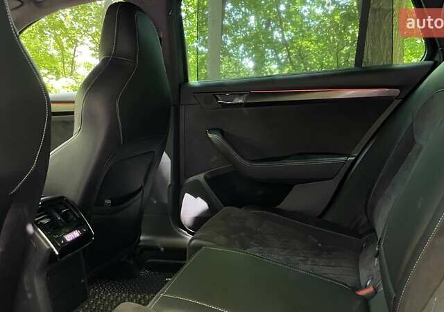 Серый Шкода Суперб, объемом двигателя 1.97 л и пробегом 254 тыс. км за 22900 $, фото 33 на Automoto.ua