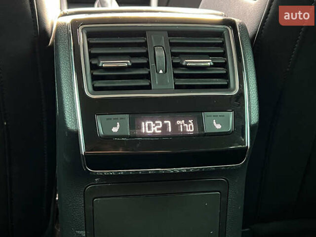 Серый Шкода Суперб, объемом двигателя 1.4 л и пробегом 180 тыс. км за 25999 $, фото 19 на Automoto.ua