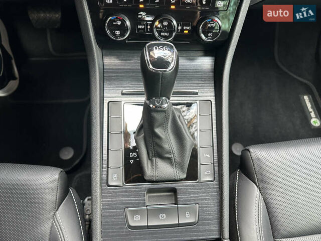 Сірий Шкода Суперб, об'ємом двигуна 2 л та пробігом 150 тис. км за 25500 $, фото 59 на Automoto.ua