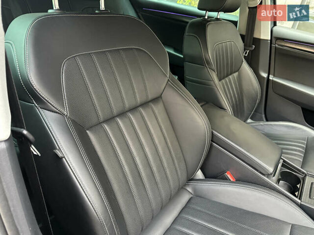 Сірий Шкода Суперб, об'ємом двигуна 2 л та пробігом 150 тис. км за 25500 $, фото 44 на Automoto.ua