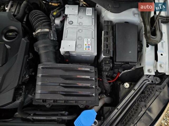 Серый Шкода Суперб, объемом двигателя 2.01 л и пробегом 173 тыс. км за 19999 $, фото 63 на Automoto.ua