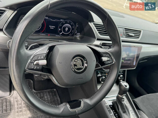 Шкода Суперб 2021 у Києві на Automoto.ua Сірий Шкода Суперб, об'ємом двигуна 1.97 л та пробігом 252 тис. км за 22300 $, фото 15 на Automoto.ua
