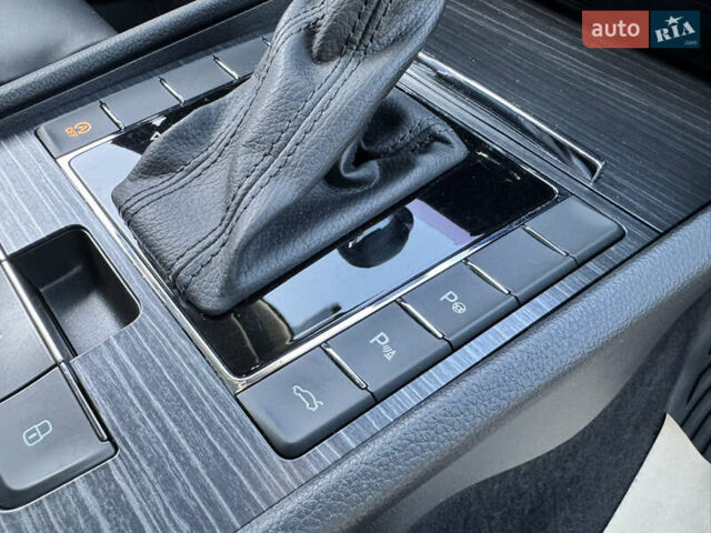 Серый Шкода Суперб, объемом двигателя 2 л и пробегом 183 тыс. км за 22900 $, фото 26 на Automoto.ua