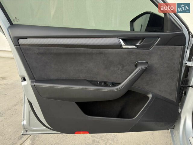 Серый Шкода Суперб, объемом двигателя 2 л и пробегом 201 тыс. км за 23999 $, фото 21 на Automoto.ua