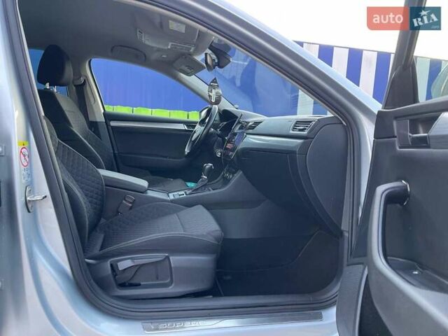 Серый Шкода Суперб, объемом двигателя 1.97 л и пробегом 273 тыс. км за 19200 $, фото 22 на Automoto.ua