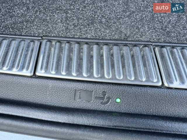 Серый Шкода Суперб, объемом двигателя 2 л и пробегом 183 тыс. км за 22900 $, фото 6 на Automoto.ua