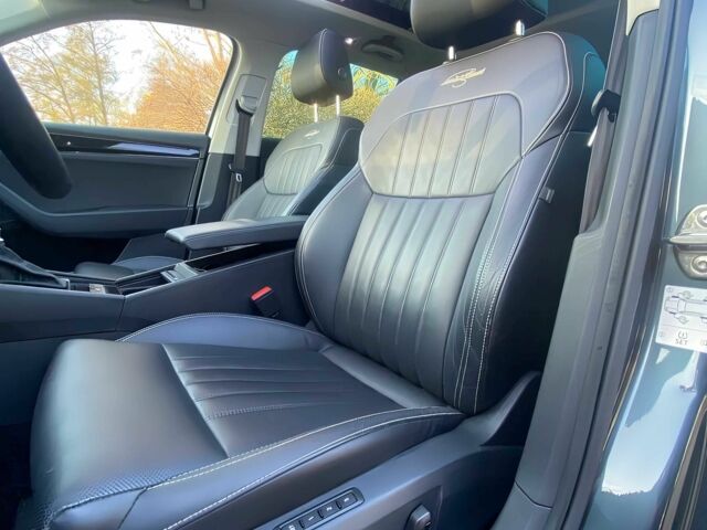 Сірий Шкода Суперб, об'ємом двигуна 2 л та пробігом 13 тис. км за 9000 $, фото 4 на Automoto.ua