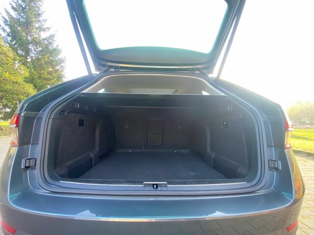 Сірий Шкода Суперб, об'ємом двигуна 2 л та пробігом 13 тис. км за 9000 $, фото 9 на Automoto.ua