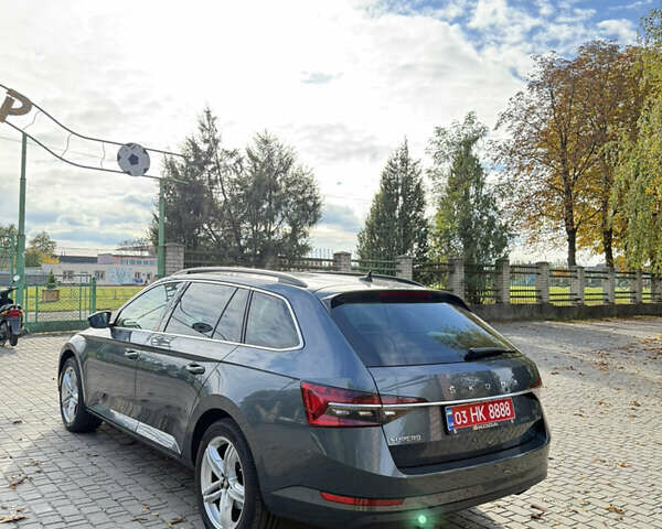 Серый Шкода Суперб, объемом двигателя 1.97 л и пробегом 196 тыс. км за 24300 $, фото 5 на Automoto.ua
