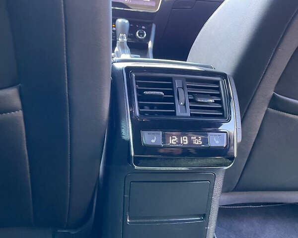 Шкода Суперб 2021 в Луцке на Automoto.ua Серый Шкода Суперб, объемом двигателя 1.97 л и пробегом 224 тыс. км за 28600 $, фото 30 на Automoto.ua