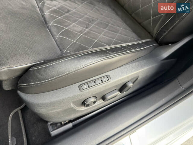 Серый Шкода Суперб, объемом двигателя 2 л и пробегом 201 тыс. км за 23999 $, фото 12 на Automoto.ua