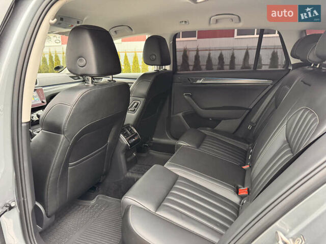 Серый Шкода Суперб, объемом двигателя 2 л и пробегом 183 тыс. км за 22800 $, фото 23 на Automoto.ua