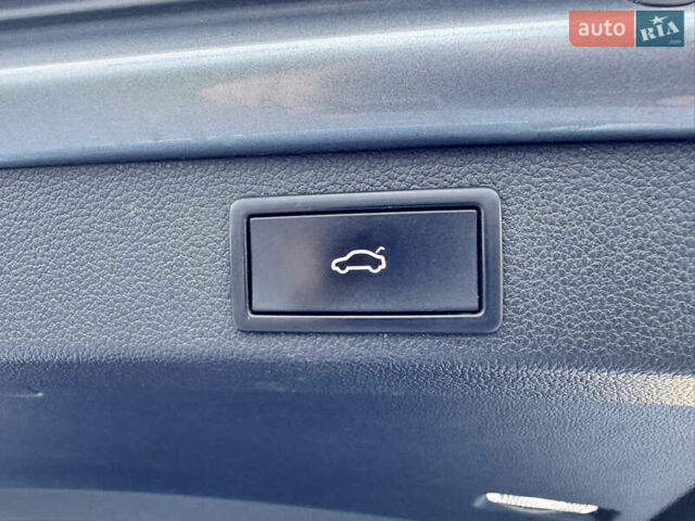 Серый Шкода Суперб, объемом двигателя 2 л и пробегом 183 тыс. км за 22900 $, фото 5 на Automoto.ua