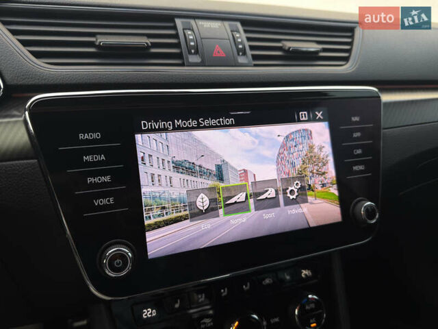 Серый Шкода Суперб, объемом двигателя 2 л и пробегом 201 тыс. км за 23999 $, фото 18 на Automoto.ua