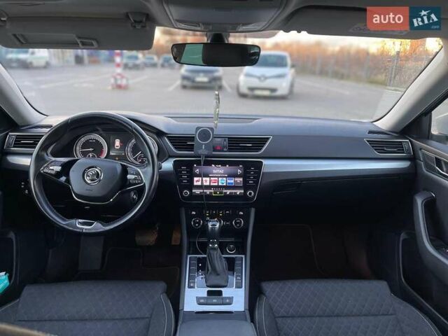 Серый Шкода Суперб, объемом двигателя 1.97 л и пробегом 273 тыс. км за 19200 $, фото 18 на Automoto.ua