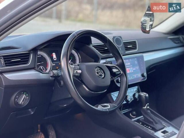 Серый Шкода Суперб, объемом двигателя 1.97 л и пробегом 273 тыс. км за 19200 $, фото 16 на Automoto.ua