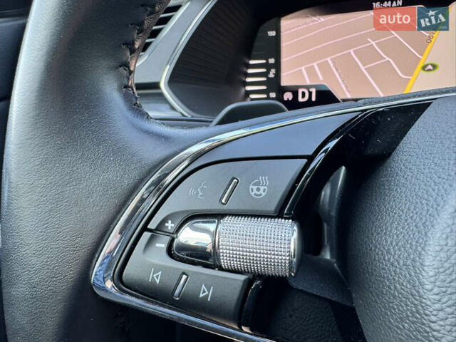 Серый Шкода Суперб, объемом двигателя 2 л и пробегом 183 тыс. км за 22900 $, фото 23 на Automoto.ua