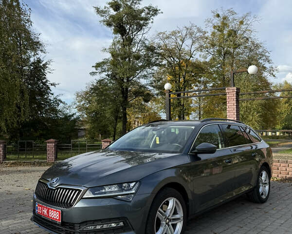 Серый Шкода Суперб, объемом двигателя 1.97 л и пробегом 196 тыс. км за 24300 $, фото 2 на Automoto.ua