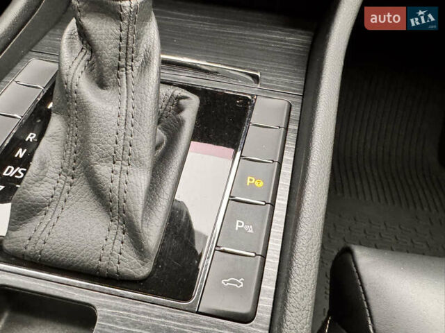 Серый Шкода Суперб, объемом двигателя 2 л и пробегом 183 тыс. км за 22800 $, фото 44 на Automoto.ua