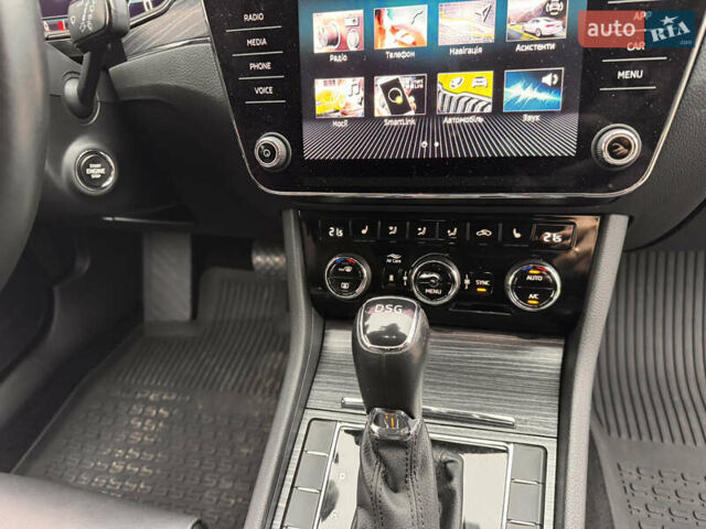 Серый Шкода Суперб, объемом двигателя 2 л и пробегом 183 тыс. км за 22800 $, фото 31 на Automoto.ua