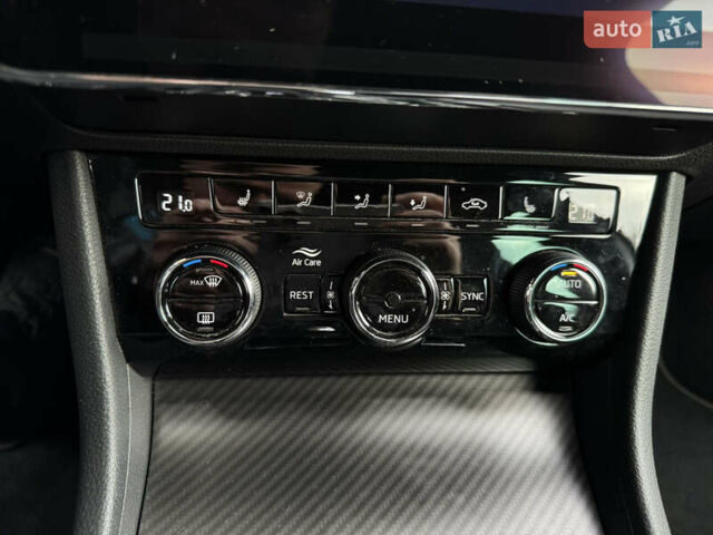 Шкода Суперб 2021 в Луцке на Automoto.ua Серый Шкода Суперб, объемом двигателя 1.97 л и пробегом 224 тыс. км за 28600 $, фото 28 на Automoto.ua