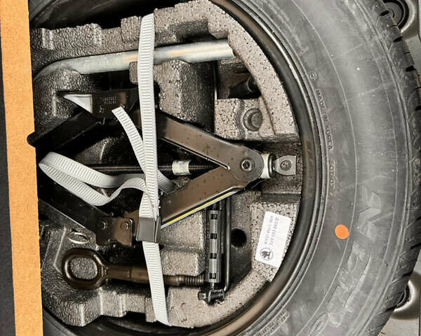 Серый Шкода Суперб, объемом двигателя 2 л и пробегом 183 тыс. км за 22800 $, фото 6 на Automoto.ua