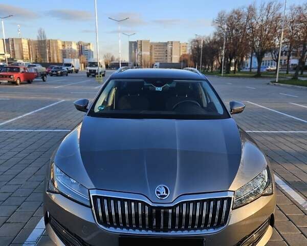 Сірий Шкода Суперб, об'ємом двигуна 1.97 л та пробігом 140 тис. км за 26500 $, фото 15 на Automoto.ua