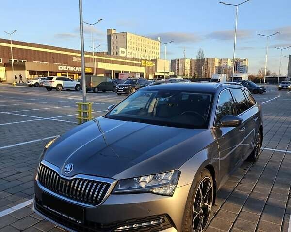 Сірий Шкода Суперб, об'ємом двигуна 1.97 л та пробігом 140 тис. км за 26500 $, фото 18 на Automoto.ua