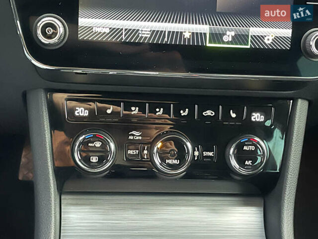 Шкода Суперб 2022 в Луцке на Automoto.ua Серый Шкода Суперб, объемом двигателя 1.97 л и пробегом 172 тыс. км за 20881 $, фото 50 на Automoto.ua