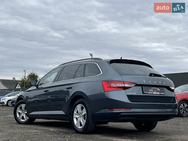 Шкода Суперб 2022 в Луцке на Automoto.ua Серый Шкода Суперб, объемом двигателя 1.97 л и пробегом 172 тыс. км за 20881 $, фото 5 на Automoto.ua