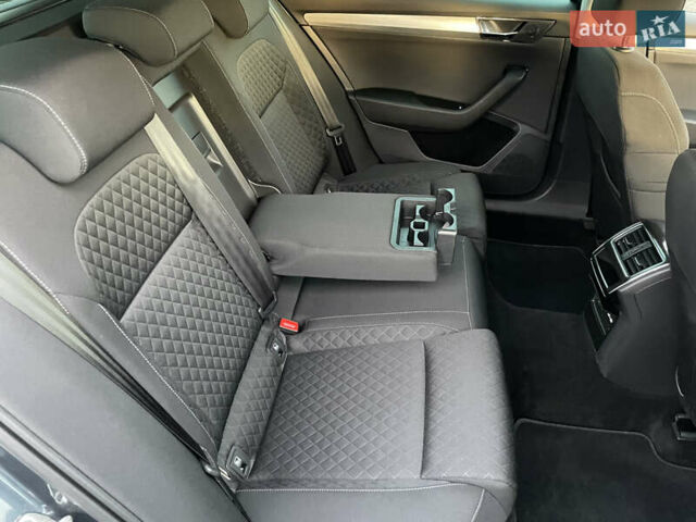 Шкода Суперб 2022 в Луцке на Automoto.ua Серый Шкода Суперб, объемом двигателя 1.97 л и пробегом 172 тыс. км за 20881 $, фото 32 на Automoto.ua