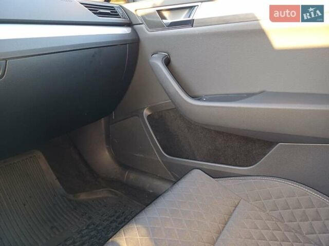 Сірий Шкода Суперб, об'ємом двигуна 1.97 л та пробігом 140 тис. км за 26500 $, фото 5 на Automoto.ua