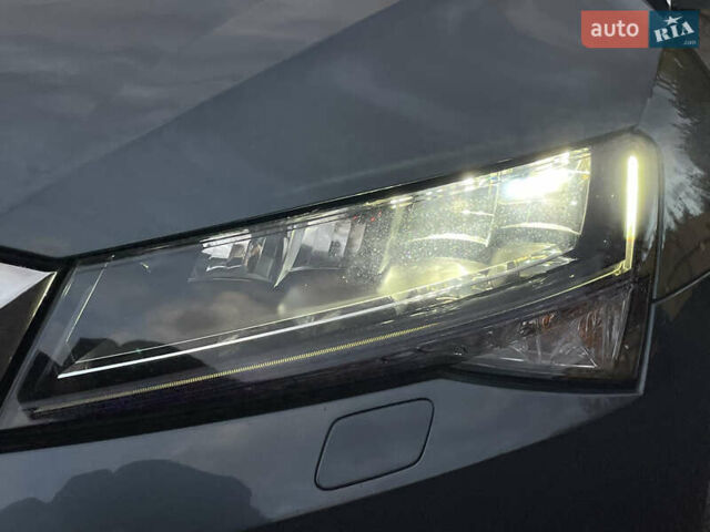 Шкода Суперб 2022 в Луцке на Automoto.ua Серый Шкода Суперб, объемом двигателя 1.97 л и пробегом 172 тыс. км за 20881 $, фото 13 на Automoto.ua