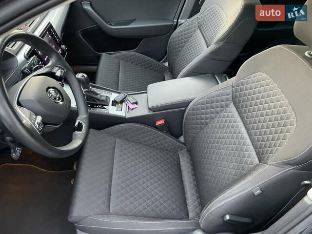 Шкода Суперб 2022 в Луцке на Automoto.ua Серый Шкода Суперб, объемом двигателя 1.97 л и пробегом 172 тыс. км за 20881 $, фото 20 на Automoto.ua