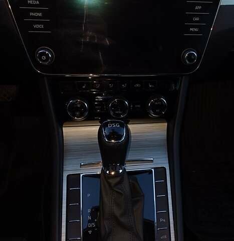 Сірий Шкода Суперб, об'ємом двигуна 1.97 л та пробігом 140 тис. км за 26500 $, фото 8 на Automoto.ua