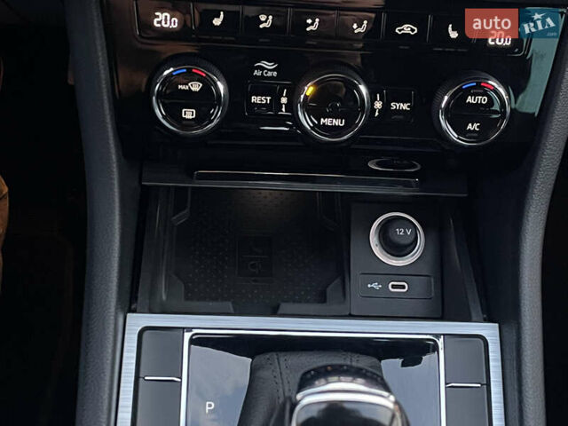 Шкода Суперб 2022 в Луцке на Automoto.ua Серый Шкода Суперб, объемом двигателя 1.97 л и пробегом 172 тыс. км за 20881 $, фото 62 на Automoto.ua