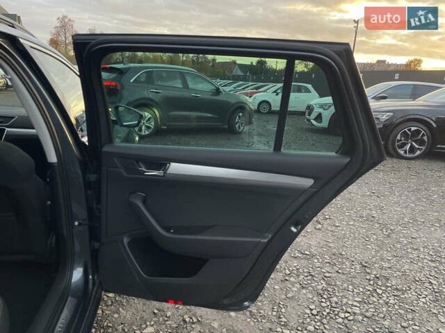 Шкода Суперб 2022 в Луцке на Automoto.ua Серый Шкода Суперб, объемом двигателя 1.97 л и пробегом 172 тыс. км за 20881 $, фото 33 на Automoto.ua