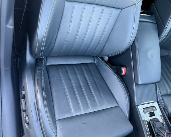 Серый Шкода Суперб, объемом двигателя 2 л и пробегом 162 тыс. км за 29500 $, фото 29 на Automoto.ua