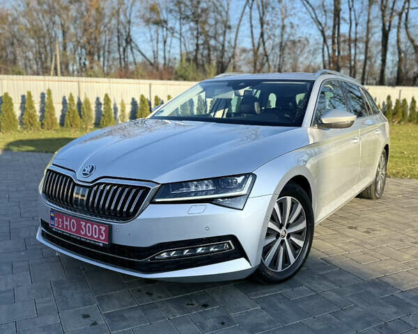 Серый Шкода Суперб, объемом двигателя 2 л и пробегом 162 тыс. км за 29500 $, фото 1 на Automoto.ua