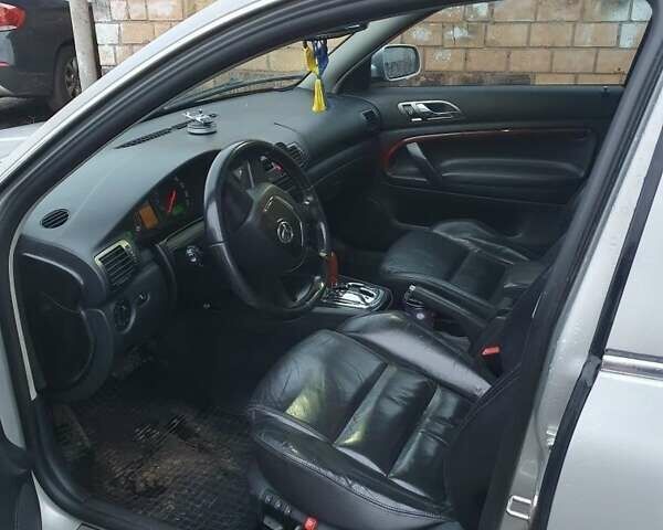 Сірий Шкода Суперб, об'ємом двигуна 2.5 л та пробігом 299 тис. км за 4700 $, фото 1 на Automoto.ua