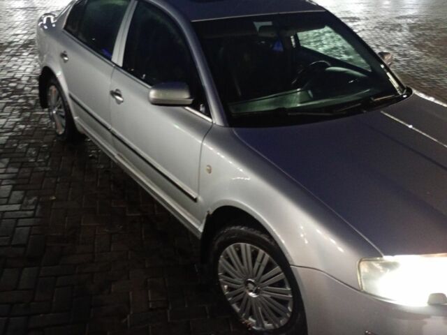 Серый Шкода Суперб, объемом двигателя 0 л и пробегом 300 тыс. км за 3999 $, фото 2 на Automoto.ua