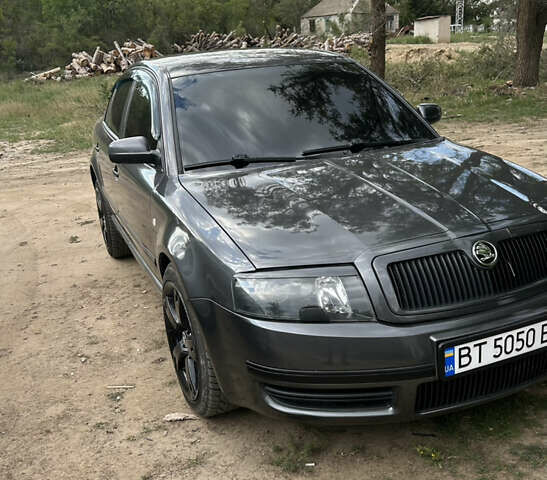Сірий Шкода Суперб, об'ємом двигуна 1.9 л та пробігом 390 тис. км за 5600 $, фото 1 на Automoto.ua