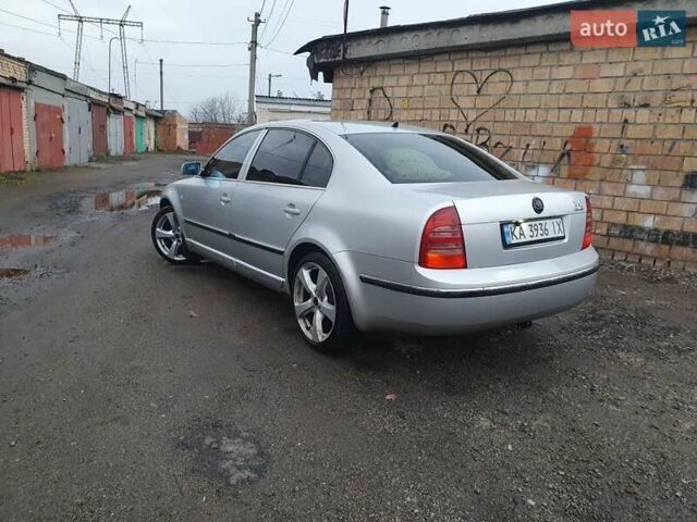 Сірий Шкода Суперб, об'ємом двигуна 2.5 л та пробігом 299 тис. км за 4700 $, фото 7 на Automoto.ua
