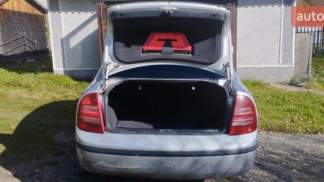 Шкода Суперб 2002 в Верховине на Automoto.ua Серый Шкода Суперб, объемом двигателя 1.9 л и пробегом 302 тыс. км за 3700 $, фото 4 на Automoto.ua