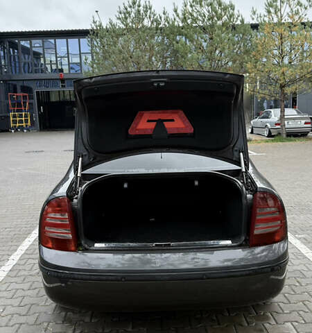 Сірий Шкода Суперб, об'ємом двигуна 1.78 л та пробігом 131 тис. км за 5200 $, фото 12 на Automoto.ua