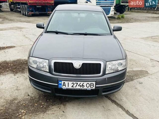 Серый Шкода Суперб, объемом двигателя 2.5 л и пробегом 316 тыс. км за 5000 $, фото 3 на Automoto.ua