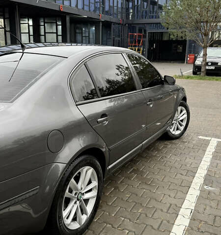 Сірий Шкода Суперб, об'ємом двигуна 1.78 л та пробігом 131 тис. км за 5200 $, фото 7 на Automoto.ua